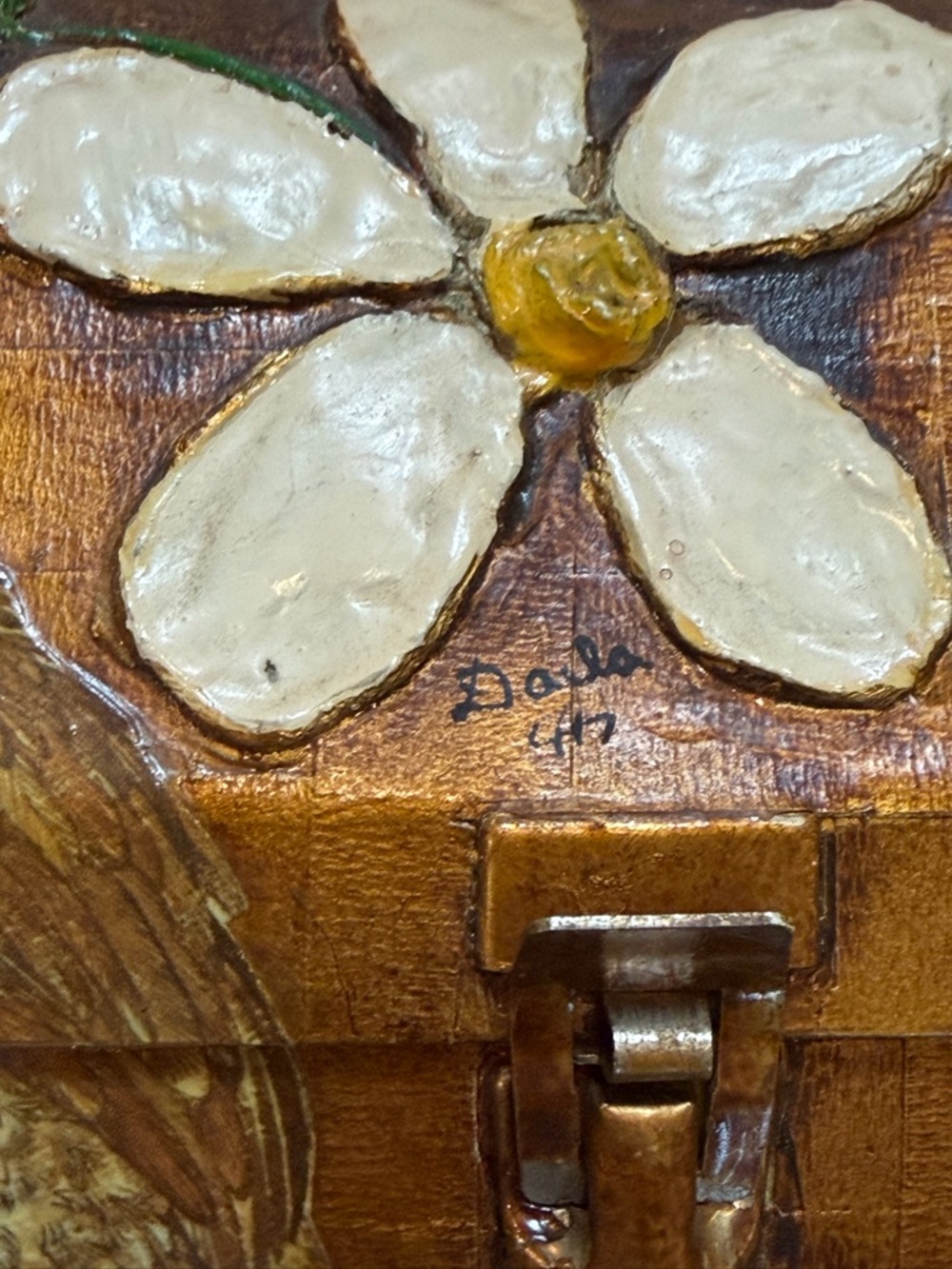 VTG Box Purse Metal Handbag Decoupaged Owl Hand Painted 3D Flowers Yellow Hippie - Picture 4 of 16